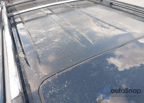 2010 Toyota Sequoia Platinum 5.7L V8 z USA, uszkodzony, nr VIN 5TDYY5G10AS030699